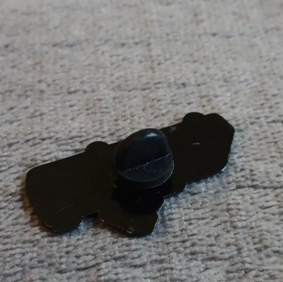 Retro Camper Van Metal Enamel Pin, 70s 80s Adventure Camping Van Life Brooch - Picture 2 of 3